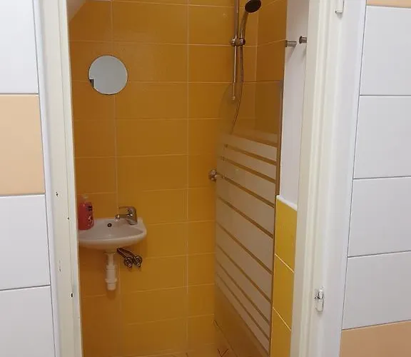 Apartman U Dvora *